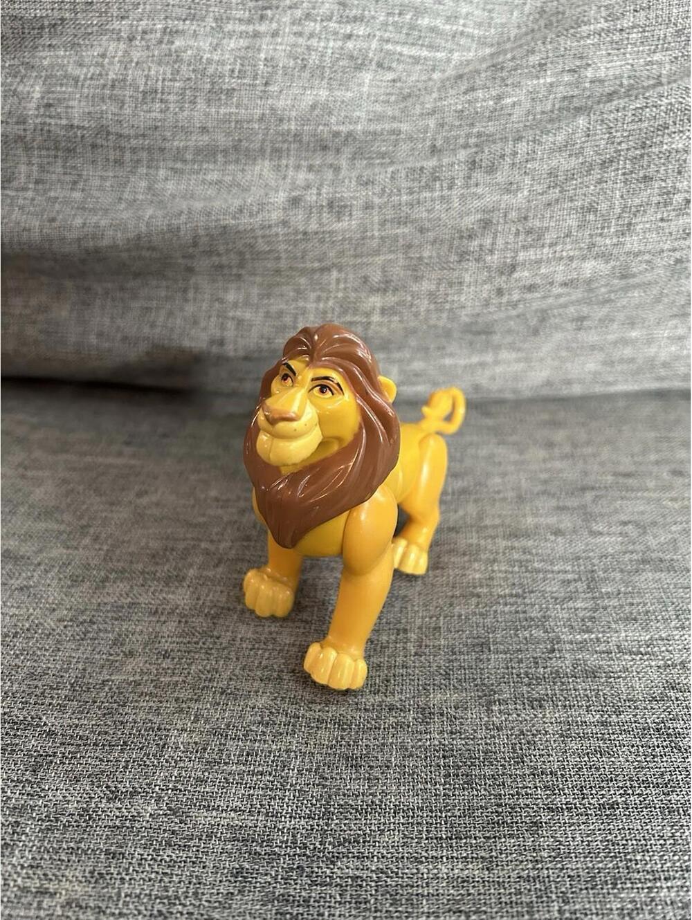 Burger King Disney The Lion King Mufasa Action Figure Toy Vintage